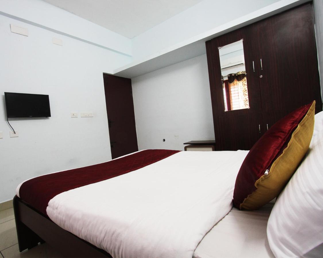 Lakshana Service Apartment - Big Temple Thanjavur Exterior foto