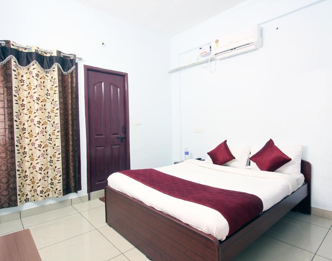 Lakshana Service Apartment - Big Temple Thanjavur Exterior foto